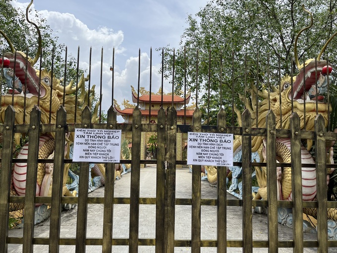 Đền thờ Tổ 100 tỷ đồng của Hoài Linh ra sao trong dịp giỗ Tổ sân khấu?-9