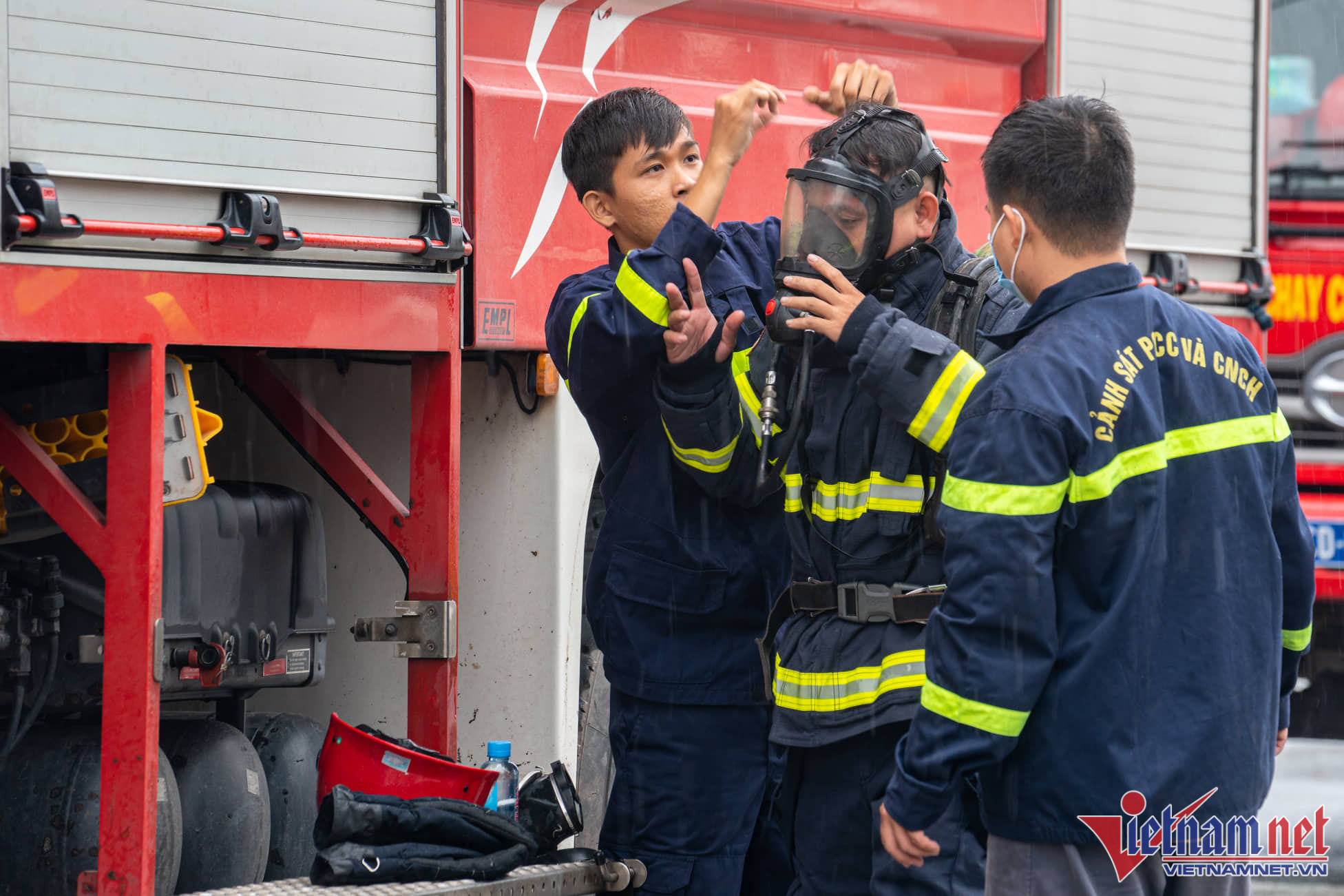 32 người chết trong vụ cháy quán karaoke ở Bình Dương-13