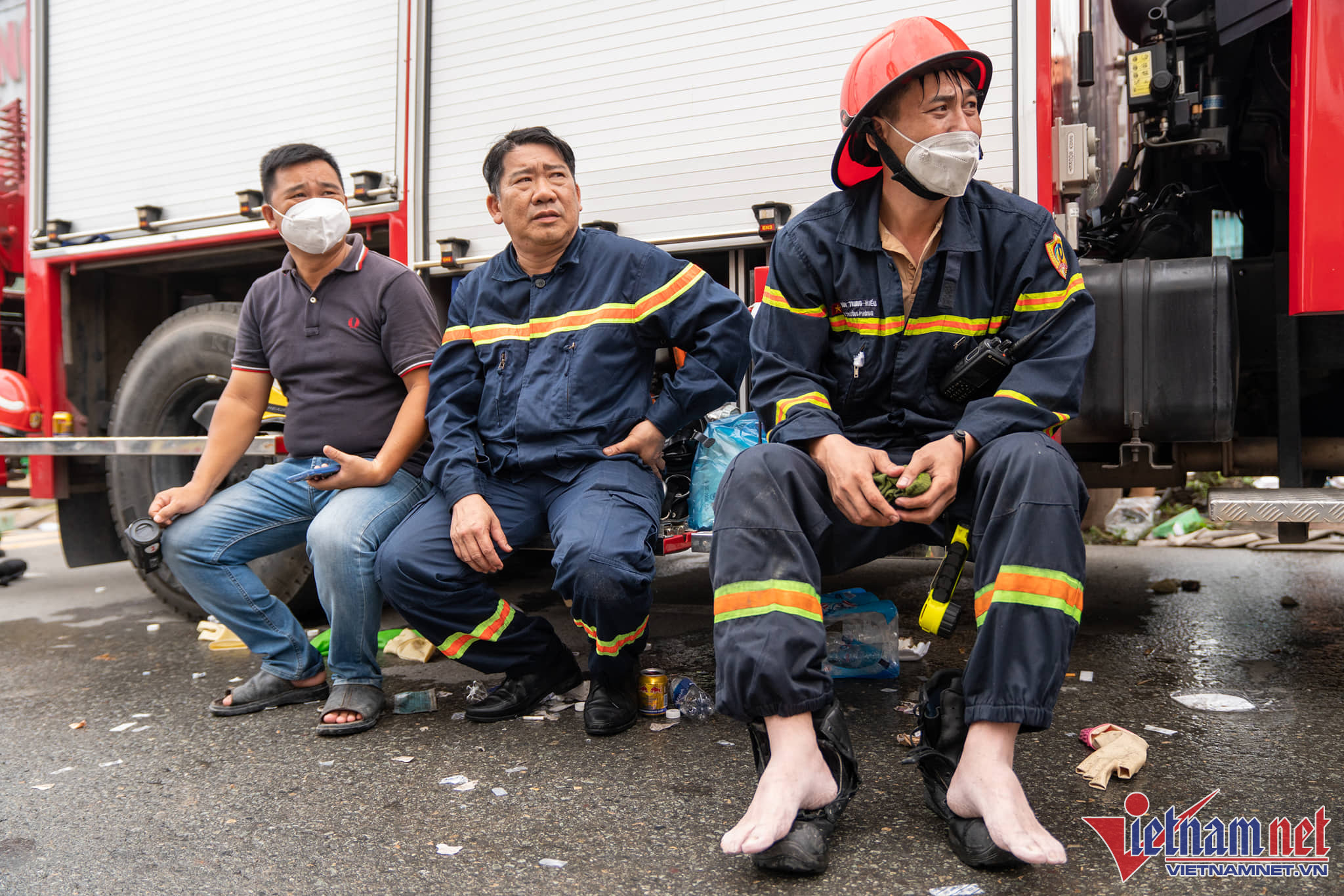 32 người chết trong vụ cháy quán karaoke ở Bình Dương-32