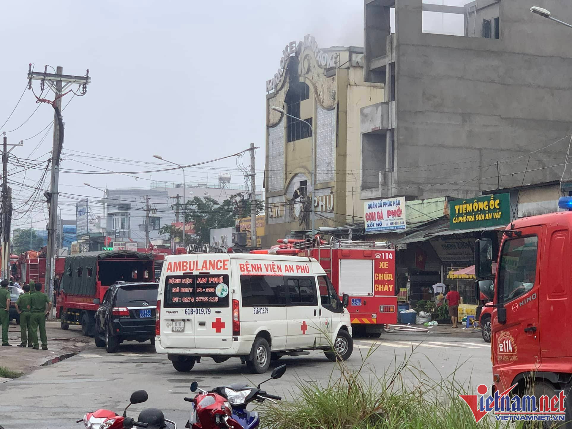 32 người chết trong vụ cháy quán karaoke ở Bình Dương-38