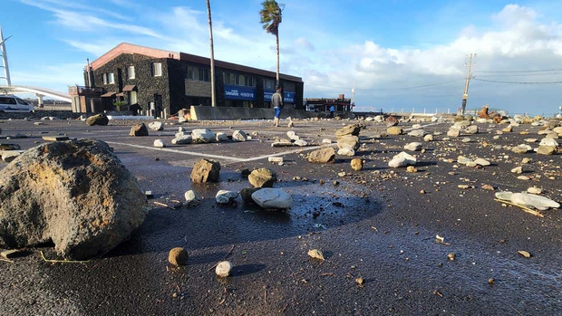 Miền Nam Hàn Quốc hoang tàn sau cơn bão lịch sử-9