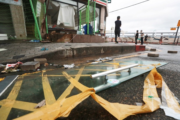 Miền Nam Hàn Quốc hoang tàn sau cơn bão lịch sử-21