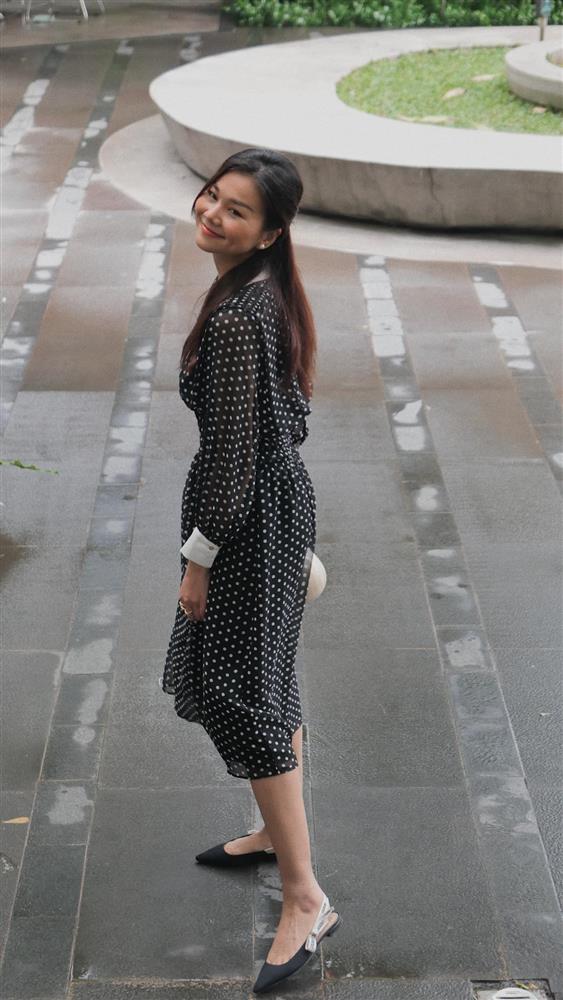 12 set váy mùa thu trẻ trung và sang trọng của mỹ nhân Việt-5