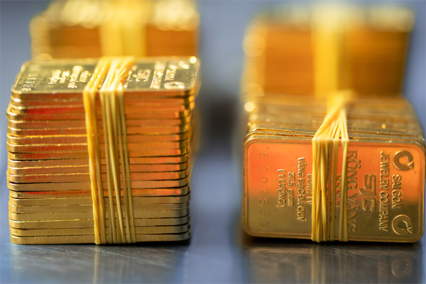 Giá vàng hôm nay 9/9: Áp lực căng thẳng, vàng khó ngóc đầu tăng-2