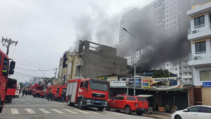 Vụ 32 người tử vong trong quán karaoke ở Bình Dương: Nhiều người cố hát khi có báo động cháy-1