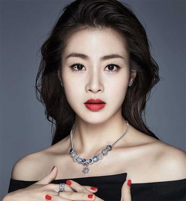 Nốt ruồi ở 4 vị trí này thường gặp nhiều biến động trong tài vận, không cẩn thận dễ để tiền bay qua cửa sổ-3