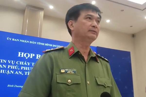 Phó Thủ tướng Vũ Đức Đam kiểm tra hiện trường cháy karaoke 32 người chết-3