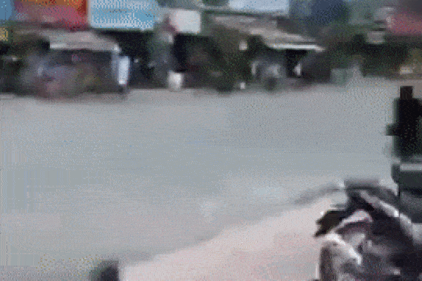 CLIP: Đối tượng cướp hơn 500 triệu đồng ở một ngân hàng tại Đồng Nai-3