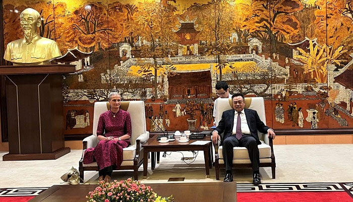 Chủ tịch UBND Thành phố Trần Sỹ Thanh tiếp Chủ tịch Hội đồng Di tích và Di chỉ Quốc tế-1