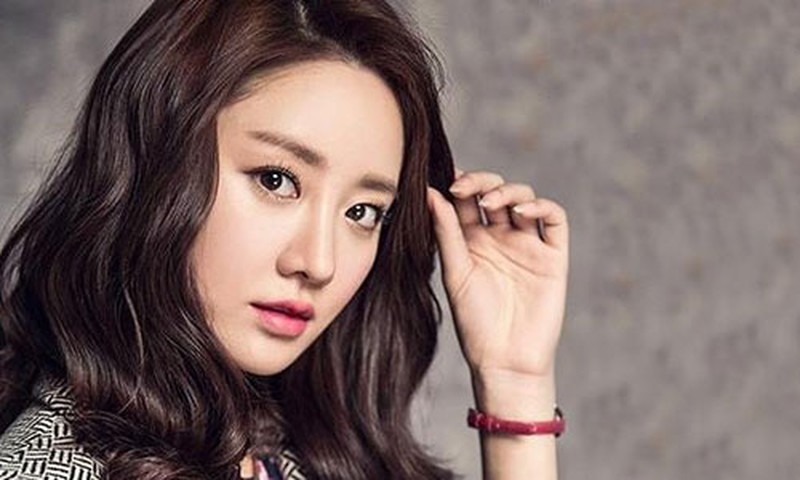 Tại sao nhiều phụ nữ trẻ sợ đàn ông ở độ tuổi 50 và 60? Lý do rất thực tế và rất bất lực-2