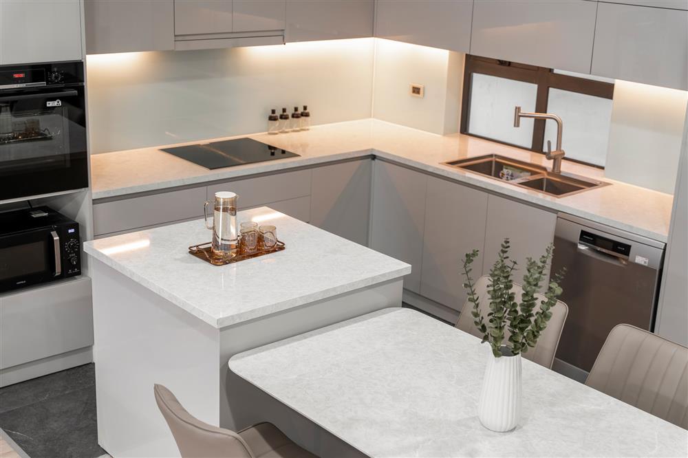 Căn hộ tối giản nhưng vẫn hiện đại và sang trọng, cho cảm giác thông thoáng mà không kém phần trẻ trung, tinh tế-16