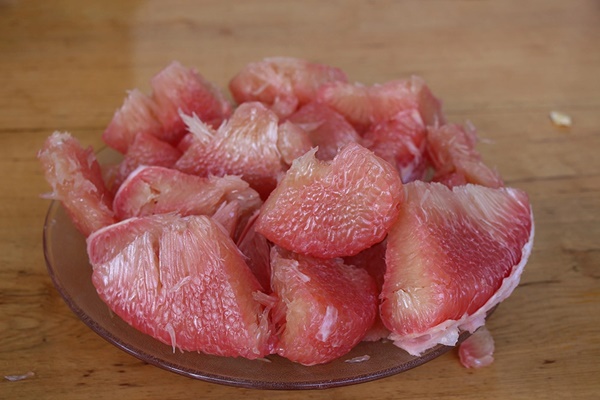 4 nhóm người không nên ăn bưởi vì sẽ tiền mất tật mang-5