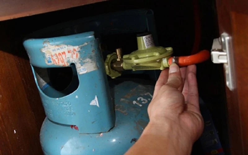 4 sai lầm làm hao gas, dễ cháy nổ mà 90% chị em nội trợ hay mắc phải-2