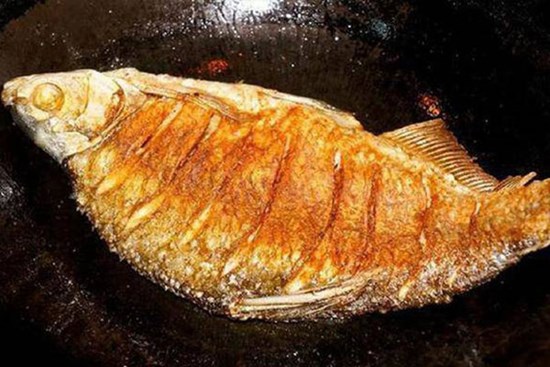 Mẹo chiên rán thức ăn không bị bắn dầu mỡ