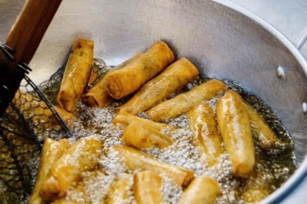 Người phụ nữ 48 tuổi nhập viện cấp cứu vì 1 loại thức ăn nhiều người rất thích-3