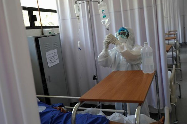 Bệnh nhân tử vong vì người nhà rút điện máy thở để... cắm điều hòa-1