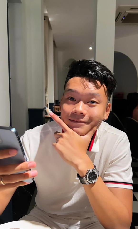 Trung vệ Thành Chung đón sinh nhật, để lộ tin vui bà xã đang mang bầu con đầu lòng-3