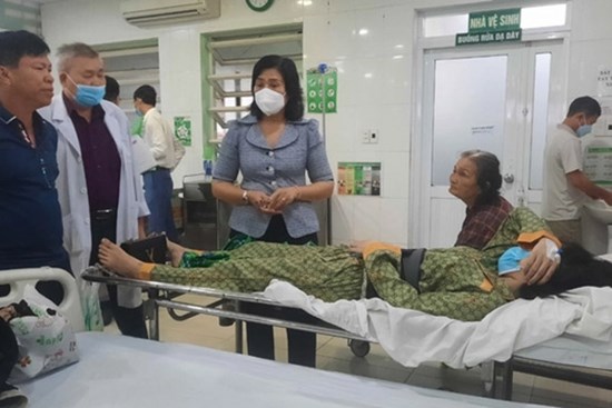Gia đình nạn nhân vụ cháy karaoke nói không được hỗ trợ, chính quyền lên tiếng