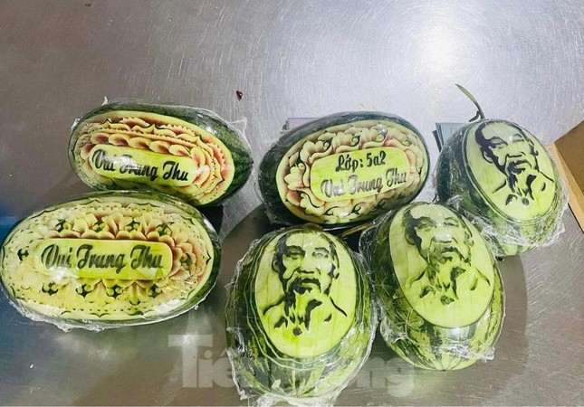 Mâm cỗ Trung thu hút khách, làm xuyên đêm không hết việc-2