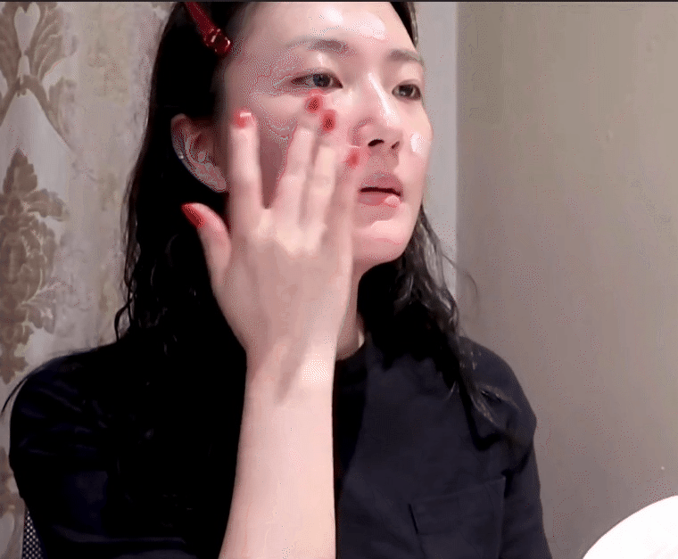 Phụ nữ Hàn có cách đắp mặt nạ lạ đời, giúp da căng bóng sau 3 ngày-6