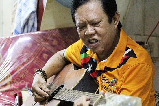 'Vua nhạc sến' Vinh Sử qua đời