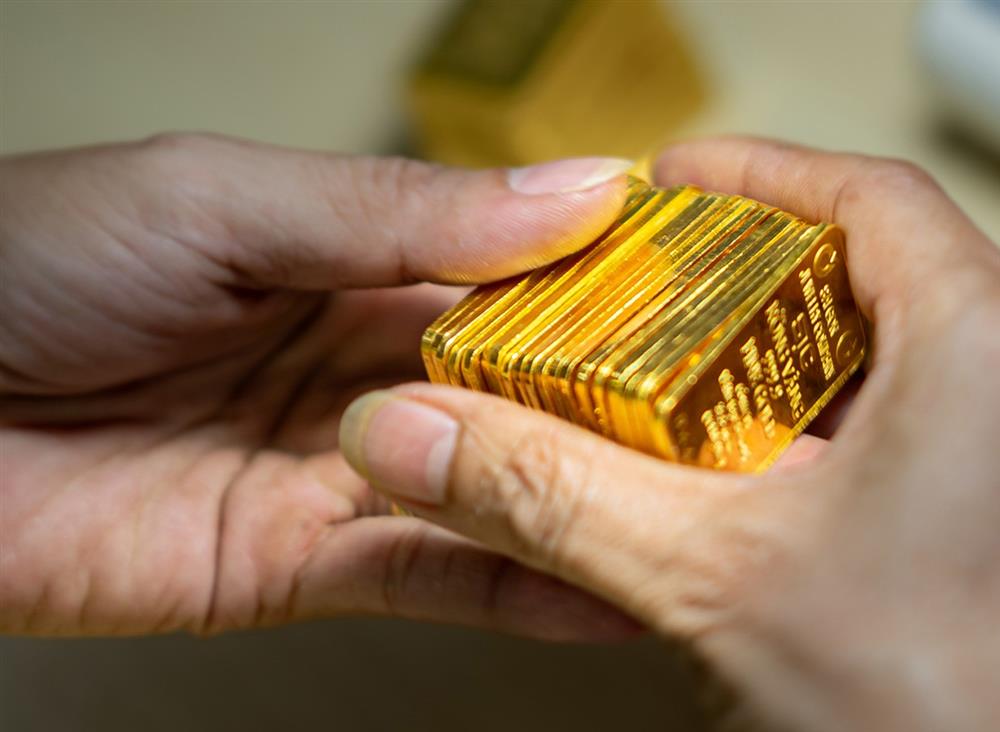 Giá vàng hôm nay 10/9: Vàng tăng cao, giằng co ở ngưỡng 1.700 ounce-1