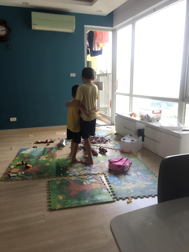 Đau đầu vì xung đột của các con, bà mẹ ở Hà Nội áp dụng cách dạy cực lạ-2