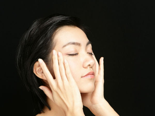 Vết chân chim biến mất” chỉ với 8 bước đơn giản-7