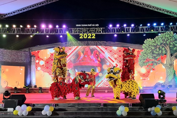 Hà Nội trao quà Trung thu cho 1.300 trẻ em trong Đêm hội Trăng rằm-7