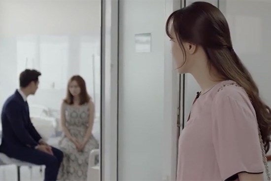 Biết mẹ ngoại tình, tôi sung sướng và để bố bắt quả tang đúng như kế hoạch