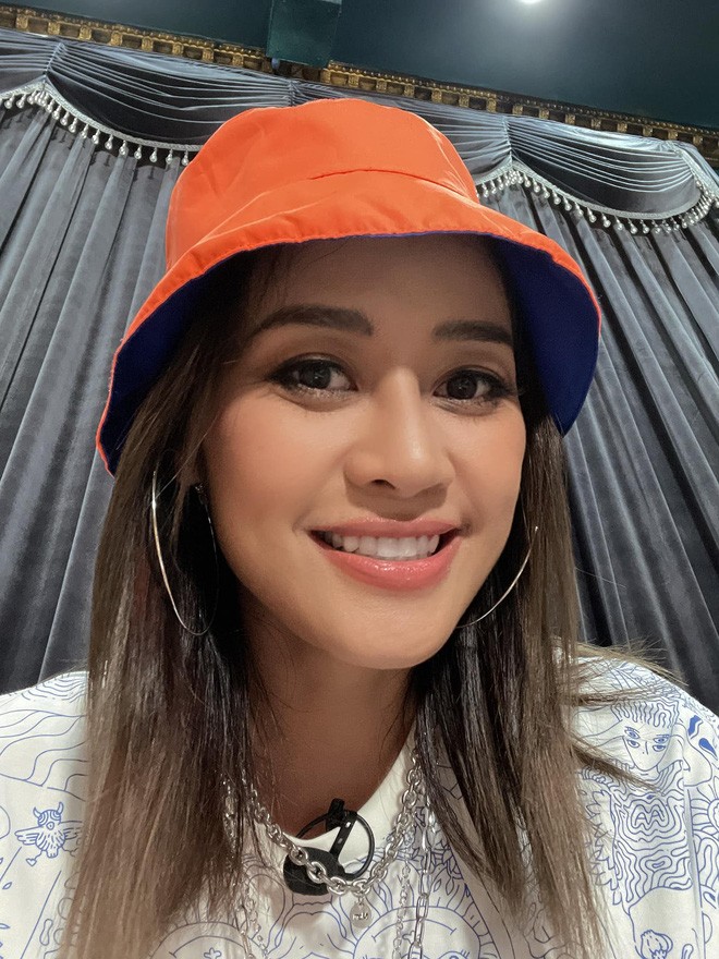 Học lỏm bí quyết để tóc ngắn tươi trẻ, cuốn hút như MC Phí Linh-12