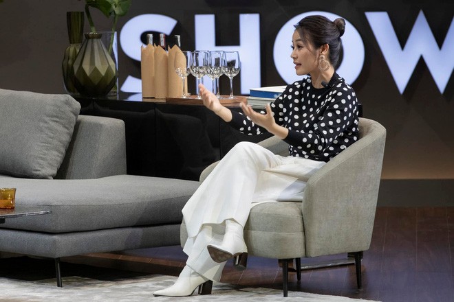 Học lỏm bí quyết để tóc ngắn tươi trẻ, cuốn hút như MC Phí Linh-6