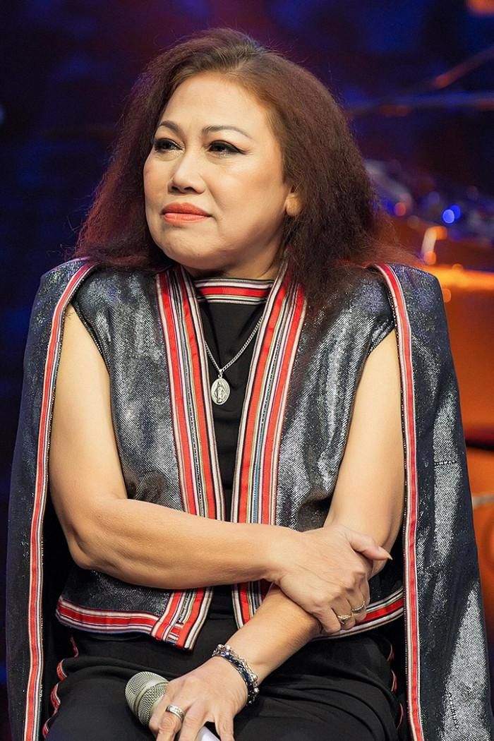 Họa mi núi rừng Siu Black sáng làm rẫy, tối chạy show-3