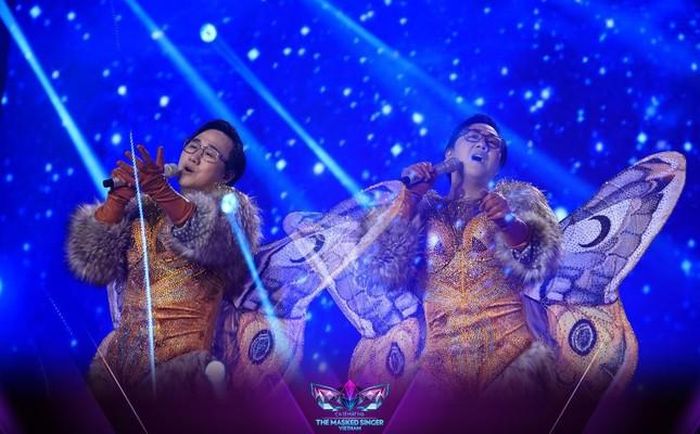 Ca Sĩ Mặt Nạ: Không bất ngờ, Bướm Mặt Trăng chính là thánh mưa Trung Quân Idol!-3
