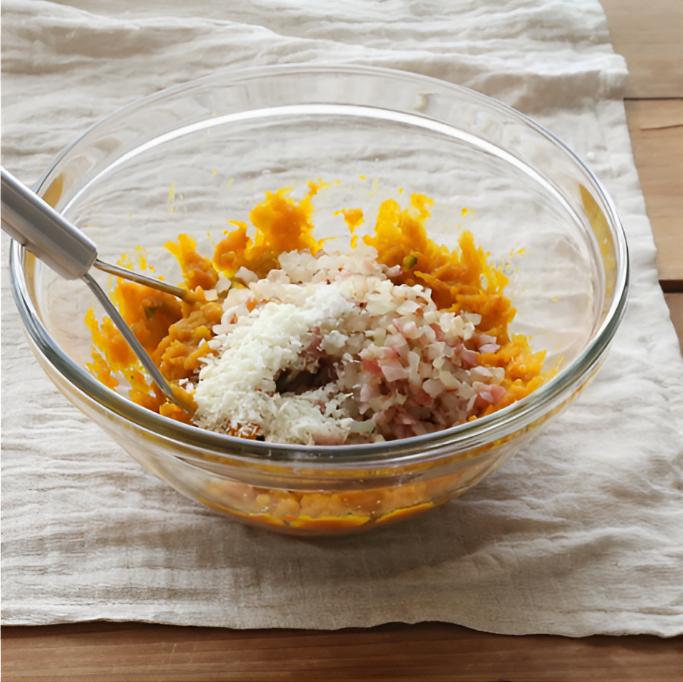 Mát trời trổ tài làm bánh bí đỏ thơm ngon-4