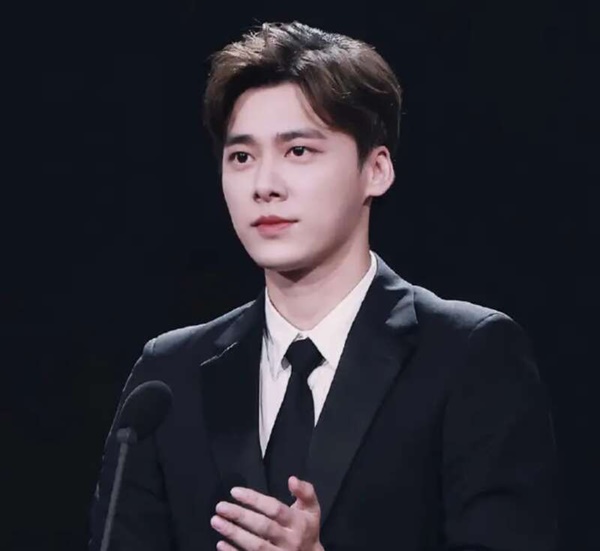 Diễn viên Lý Dịch Phong bị bắt tạm giam vì nhiều lần mua dâm-1