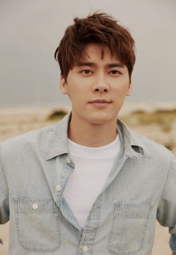 Diễn viên Lý Dịch Phong bị bắt tạm giam vì nhiều lần mua dâm-3