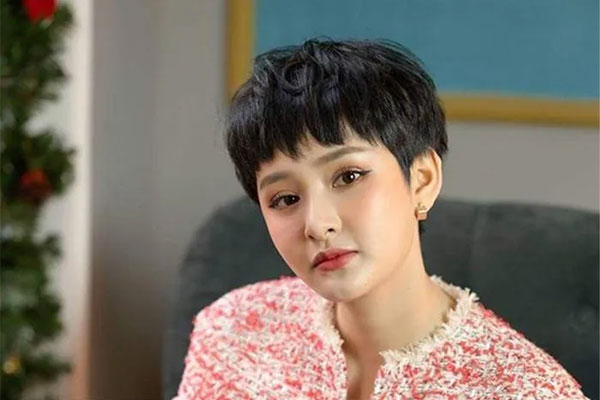 Thấy gì khi Hiền Hồ nỗ lực tẩy trắng, thản nhiên trở lại sau scandal?-4