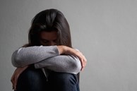 Không bị ép buộc gì, con dậy thì vẫn 'muốn chết'