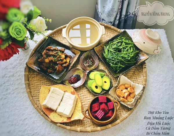 Mẹ đảm Vũng Tàu khoe loạt mâm cơm gia đình đầm ấm sau đại dịch, nhìn đẹp mắt hấp dẫn không thua nhà hàng-1
