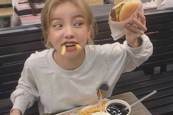 Đi khám do nhiệt miệng, người đàn ông được phát hiện ung thư lưỡi-2