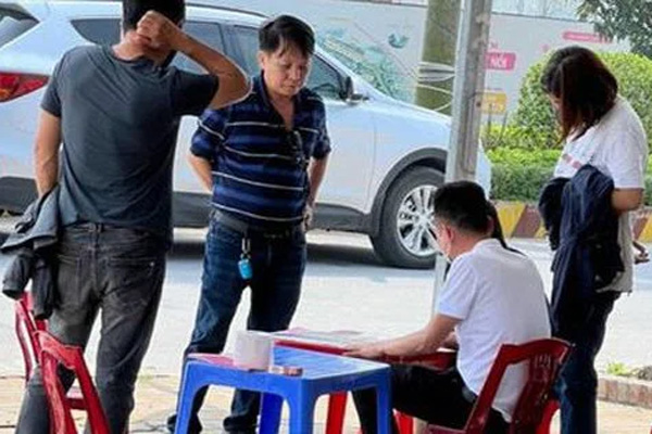 Sốt đất trên... mạng xã hội-3