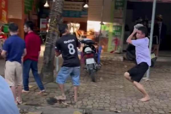 Cô gái chơi mô tô nước chết đuối ở bãi biển Quảng Ninh-2