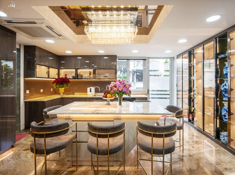 Choáng ngợp với biệt thự 100 tỷ của Đàm Vĩnh Hưng, từng góc bên trong ai cũng phải xuýt xoa vì độ xa xỉ-7