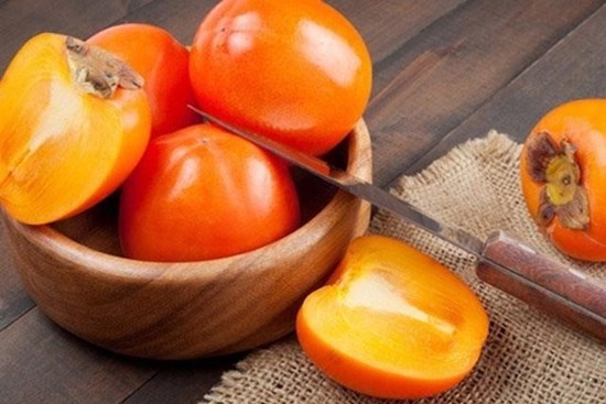 Những lưu ý ‘sống còn’ khi ăn quả hồng, biết để tránh kẻo ngộ độc, tắc ruột