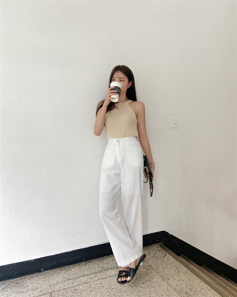 10 set đồ chứng minh khả năng hack tuổi hiệu quả của quần âu sáng màu-10