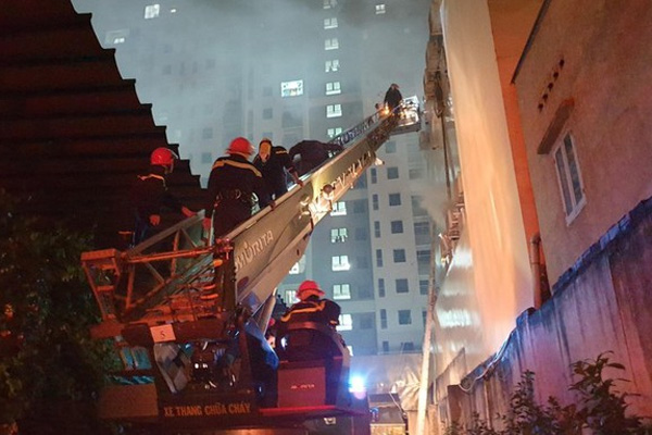 Thủ tướng chỉ đạo làm rõ ai cấp phép quán karaoke ở Bình Dương-3