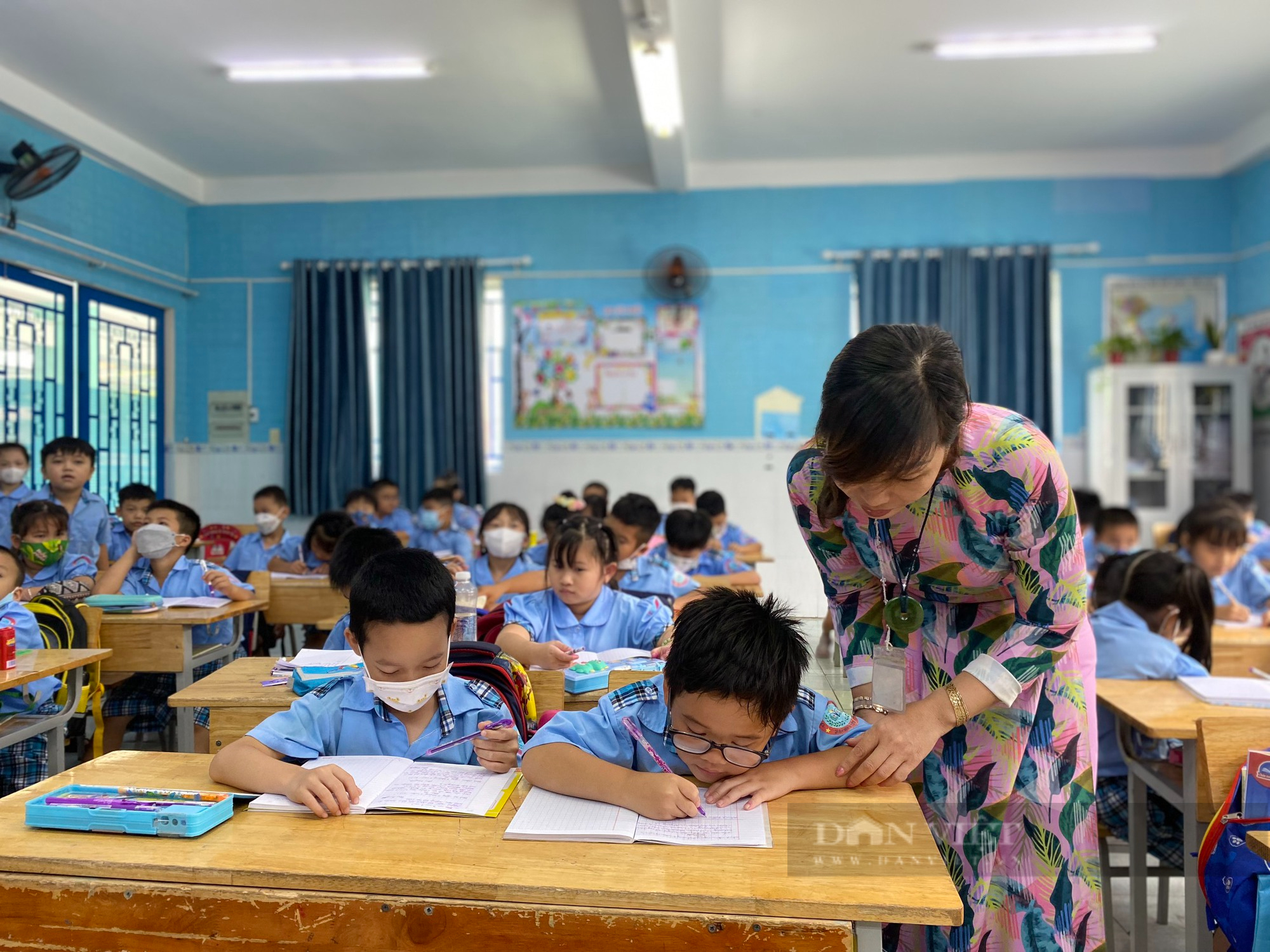 TP.HCM: Tuần học thứ hai, vẫn còn khoảng 7.000 học sinh chưa có sách giáo khoa-2