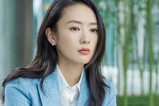 Mẹ kế cho tôi một bức tranh thêu dù bị chồng xem thường, tôi đã khóc khi treo nó lên tường
