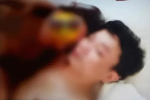 Người phụ nữ ở Hà Nội tố chồng cũ bắt nhốt trên ô tô, đánh đập hơn 1 ngày: Công an vào cuộc-3